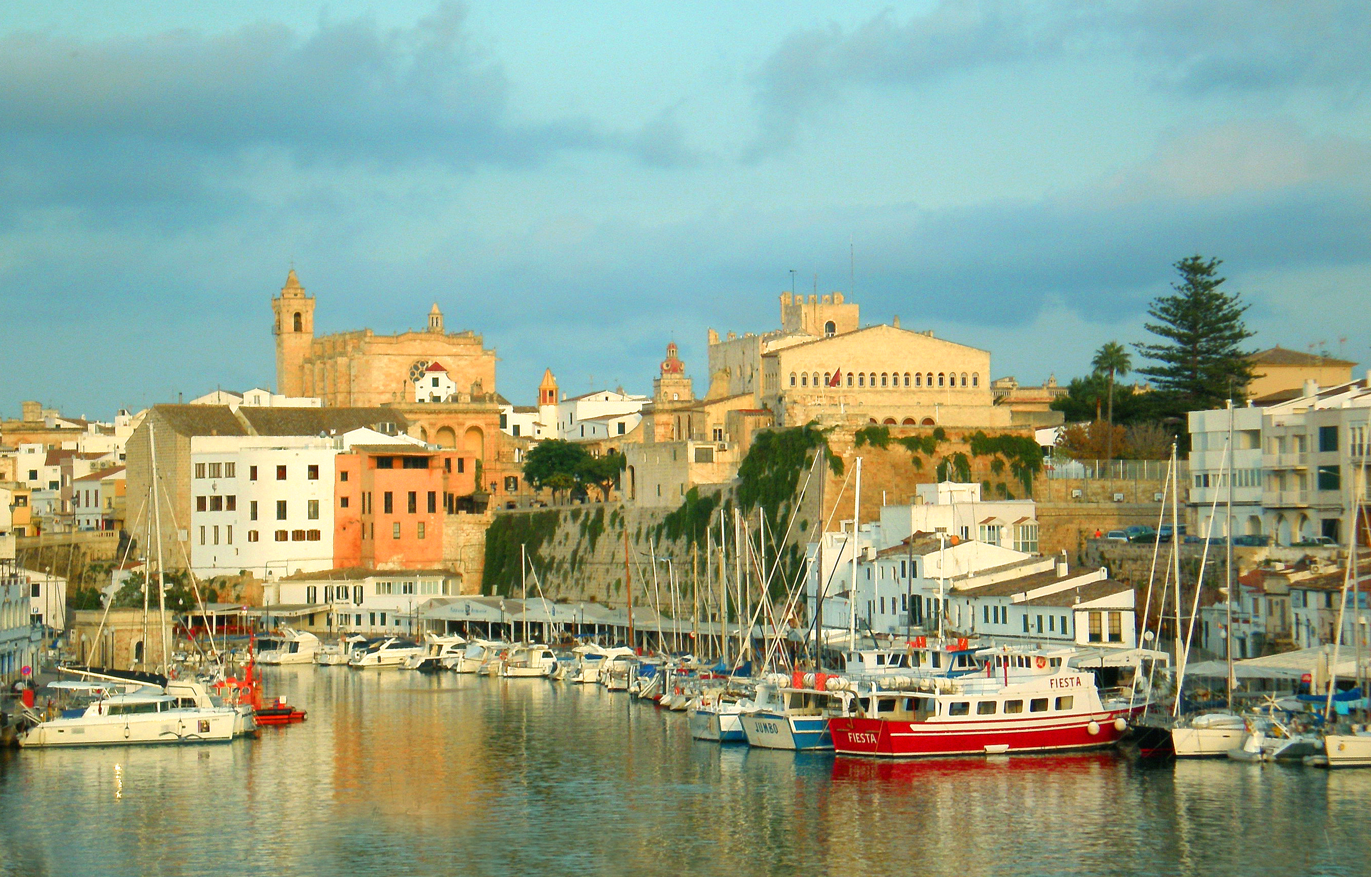 Azafatas y personal de eventos en Ciutadella de Menorca